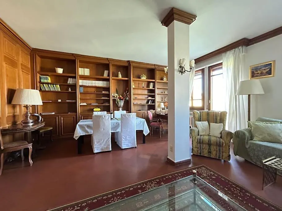 Ponte Vecchio View Apartment By Florencehospitality Com Florence